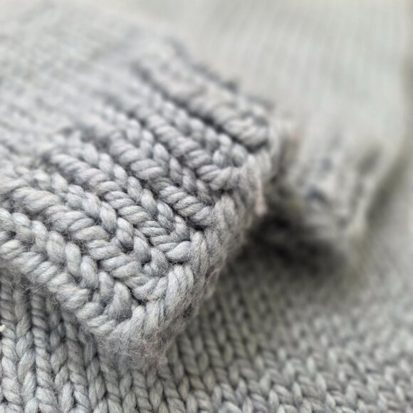 Handmade Chunky Knit Wool Sweater Baby Blue Size Small - Picture 2 of 6